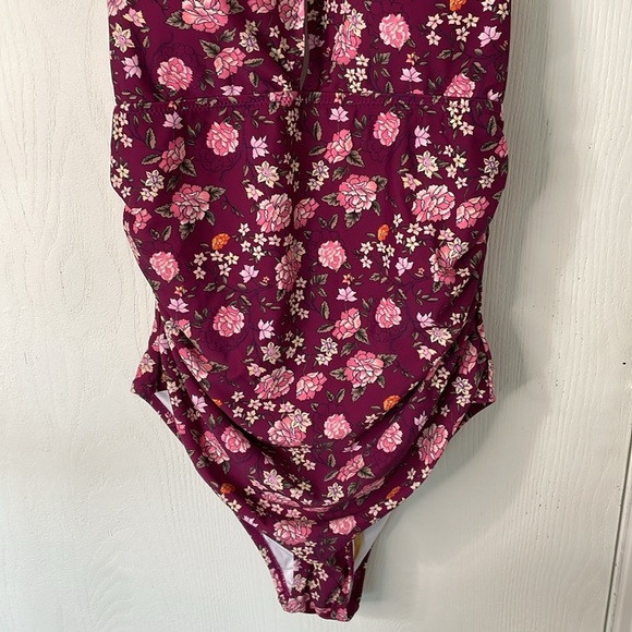 Cupshe NWT Floral One-piece Swimsuit - Burgundy and Pink Size Large - Picture 7 of 12